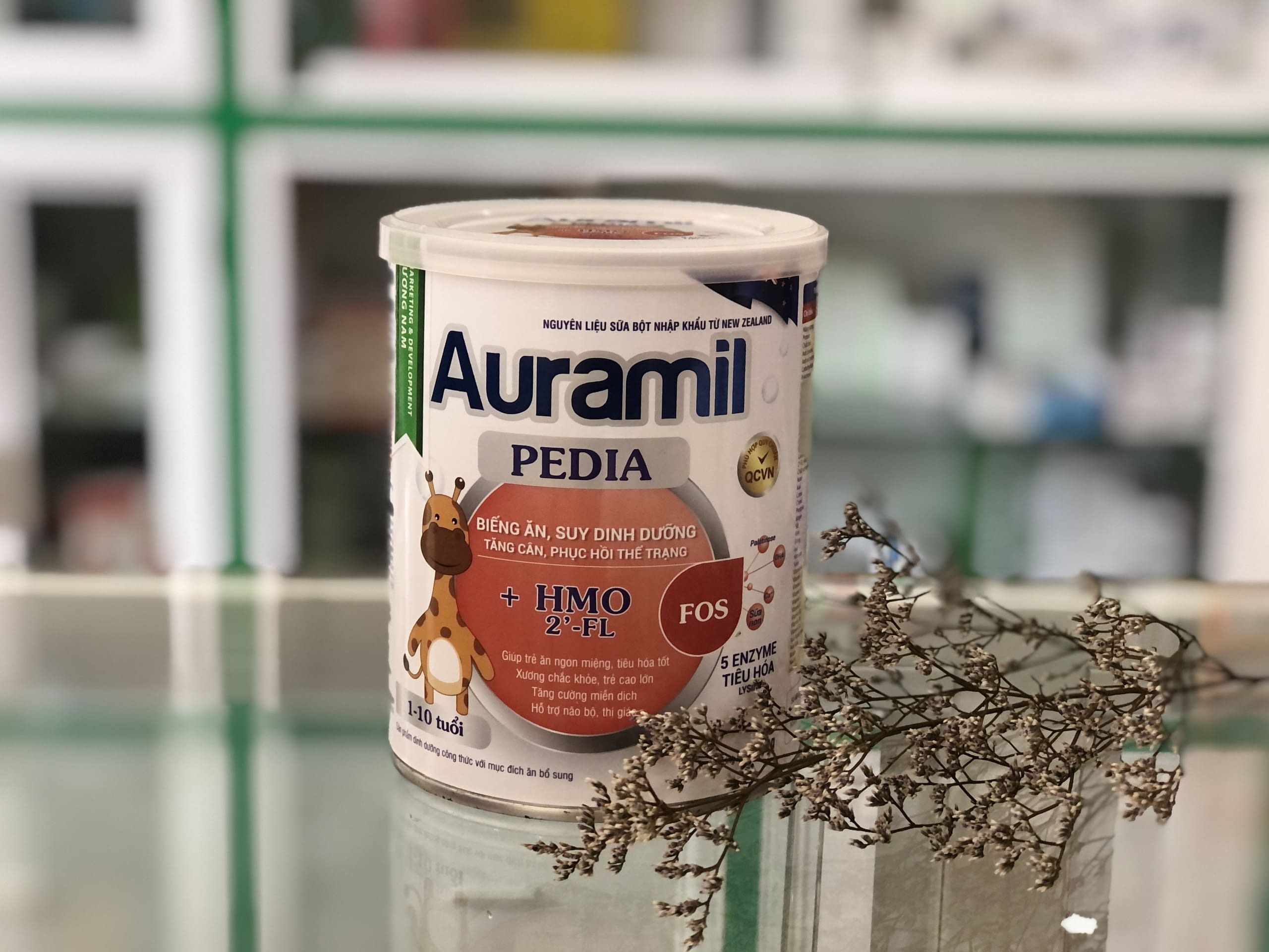 Sữa Auramil Pedia là sản phẩm dinh dưỡng dành cho trẻ từ 1-10 tuổi. Sản phẩm bổ sung năng lượng, protein và vi chất dinh dưỡng, giúp trẻ tăng cân, hồi phục thể trạng và phát triển khoẻ mạnh.